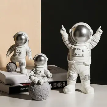 Home Dekor Figurice Astronaut Minijature Dar Kozmonaut Mjesec Skulptura Ukrasne Figurice Astronauta Model Astronauta
